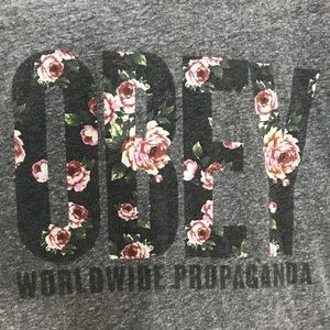 Obey tee